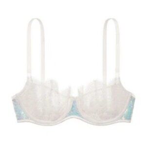 Victoria’s Secret Dream Angels Underwire Bra White 32DDD (Sku A18)
